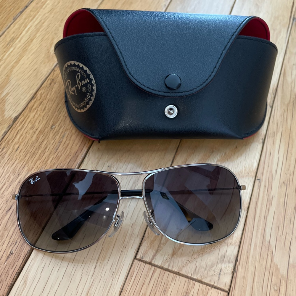 Ray-Ban Silver Metal Pilot Sunglasses